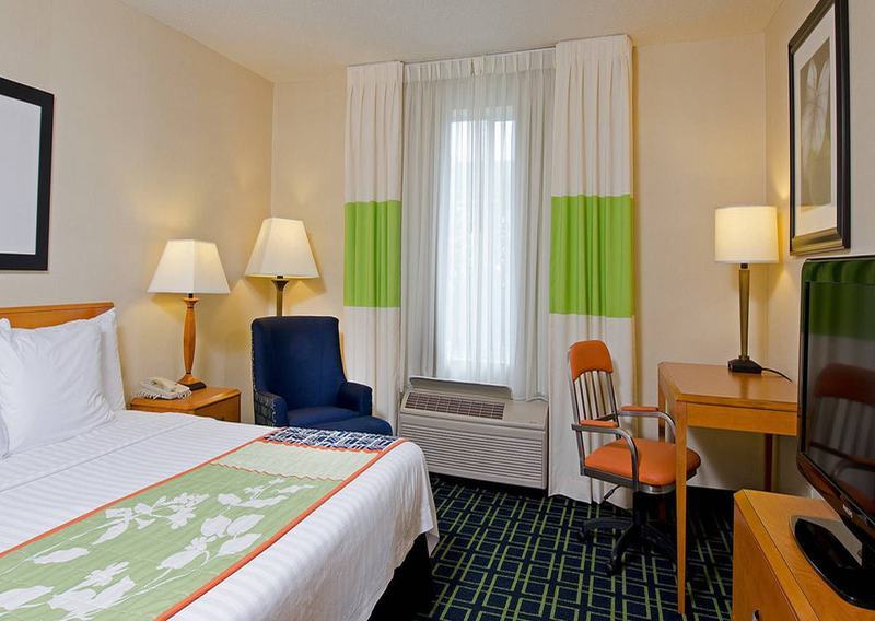 Fairfield Inn & Suites By Marriott Columbus East Reynoldsburg Room photo